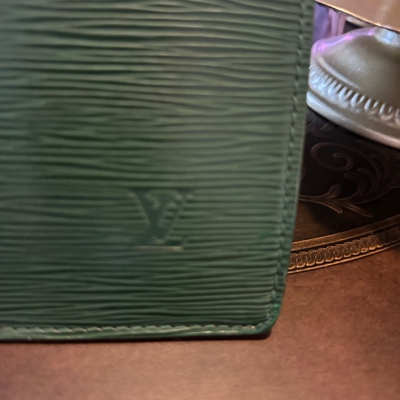 Louis Vuitton Epi 💚💚💚 - Picture 4 of 12